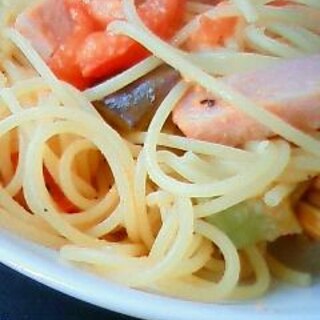 美肌レシピ！なすトマトのガーリックパスタ